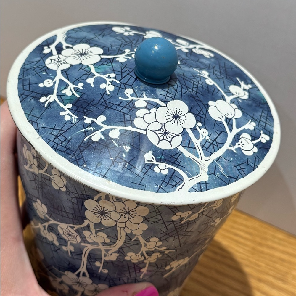 Vintage floral Blue and White tea tin MCM